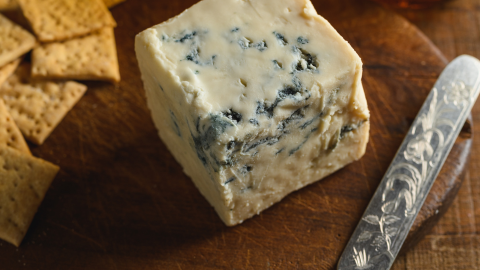 A Few Tricks to Incorporate Good Cheese into Your Diet in a Healthy, Beneficial Way.