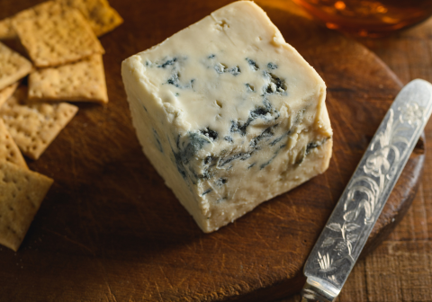 A Few Tricks to Incorporate Good Cheese into Your Diet in a Healthy, Beneficial Way.