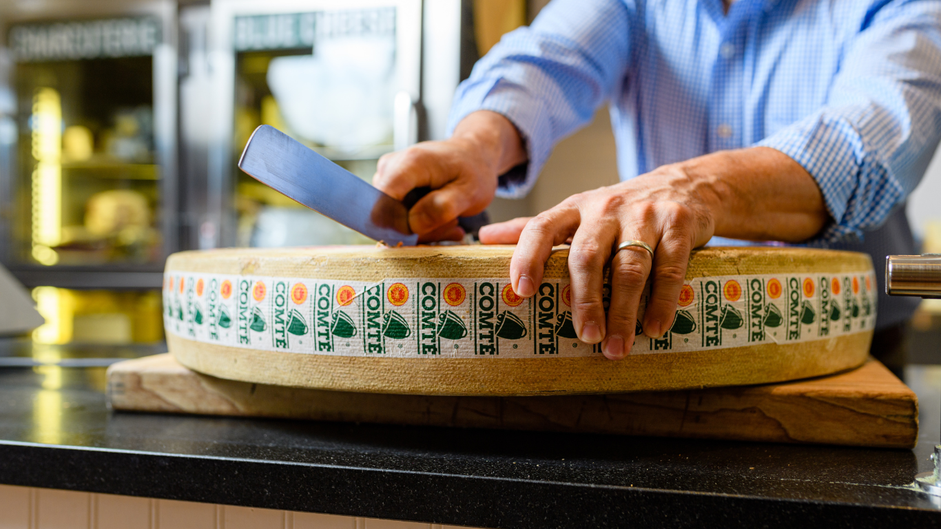 ARTISAN & FARMHOUSE CHEESE